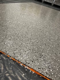 Usługa wykonania posadzki żywicznej