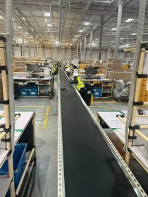 Montaż robotów oraz zautomatyzowanych regałów