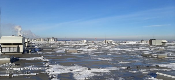 Odśnieżanie dachów płaskich