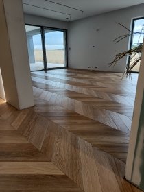Podłogi drewniane na wymiar