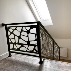 Balustrady Nowoczesne: metalowe i szklane