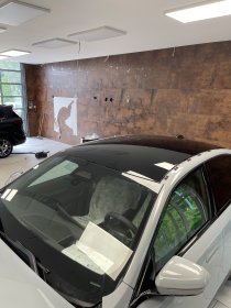 Oklejenie dachu czarną folią ochronną PPF ( stylizacja )