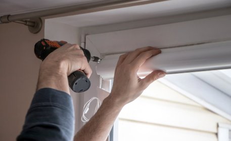 Naprawa rolet, żaluzji, plis i moskitier itd.