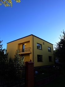 Położenie tynku silikonowego