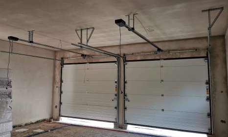 Montaż bramy segmentowej