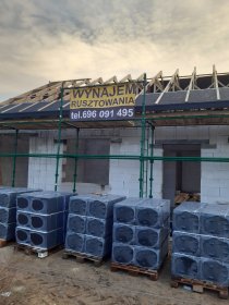 Wynajem rusztowania klinowego i warszawskiego