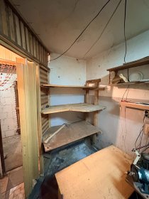 Sprzątanie Piwnic w Bloku