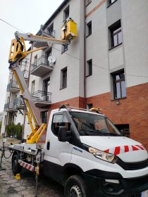 Usługi podnośnikiem koszowym