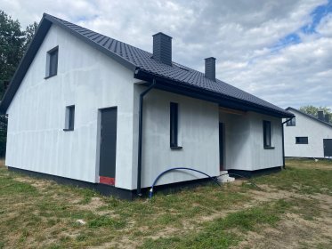 Dom drewniany z tarasem – „Słoneczne Wzgórze”