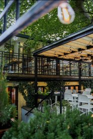 Organizacja wyjazdów integracyjnych – noclegi, wyżywienie, przestrzeń i atrakcje w jednym