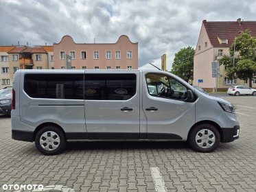 Wynajem Busów Trafic 9 osób Plandeka z windą Laweta  - POMOC DROGOWA