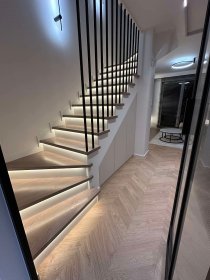 SCHODY  DREWNIANE, stalowe , dębowe , jesionowe.