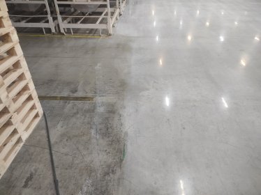 Odnawianie posadzek przemysłowych / betonowych