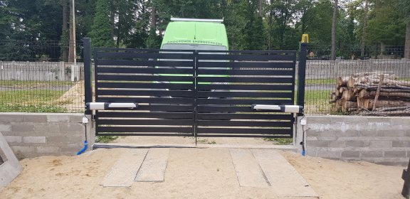 Montaż i podłączenie video domofon oraz napęd do bramy wjazdowej