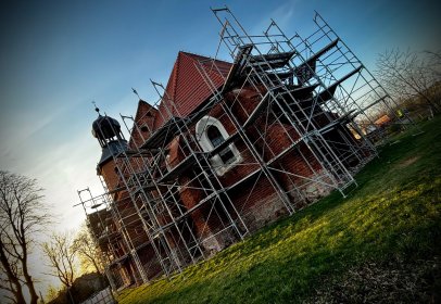 Renowacja elewacji klinkierowych i zabytkowych – czyszczenie, fugowanie, impregnacja