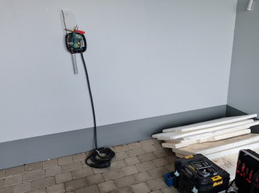 Ładowarki samochodowe i Carporty