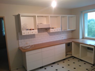 Wymiana i montaz blatów kuchennych