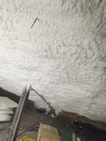 Izolacja pianką PUR poddaszy