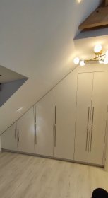 Regały, komody, zabudowy wnęk i skosów