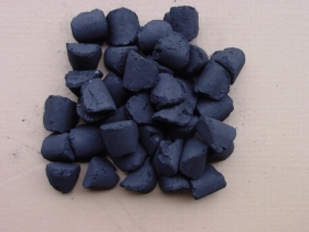 Brykiet z węgla drzewnego, Holzkohlebrikett, Charcoal briquette
