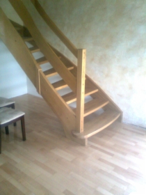 Wykonanie schodów drewnianych na zamówienie