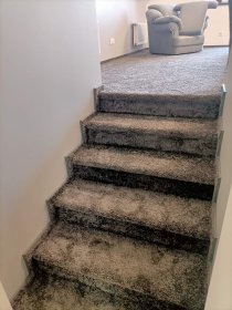 Montaz paneli podłogowych