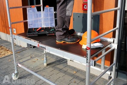 Rusztowanie aluminiowe przejezdne ALUBERG 770 - 600 z belką jezdną
