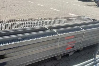 Podesty stalowe 3,07 x 0,19 typ Baumann i kompatybilne z tym systemem