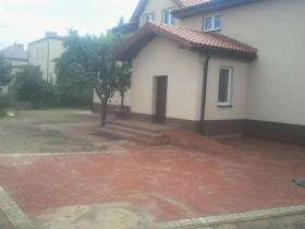 Kompleksowe układanie kostki brukowej