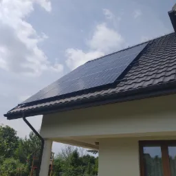 Instalacja fotowoltaiczna na domu