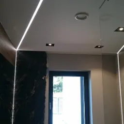 Instalacja oświetlenia LED.