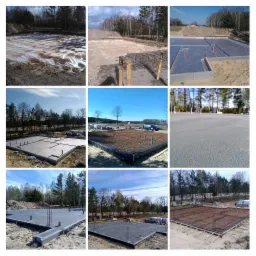 Kolaż dziewięciu zdjęć z różnych etapów budowy fundamentów pod dom jednorodzinny: od przygotowania terenu, przez zbrojenie, aż po wylanie betonu.