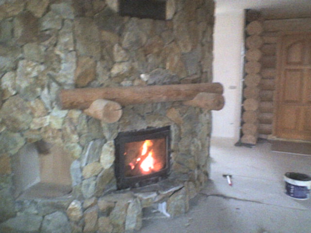 Kominki Lechma z płaszczem wodnym