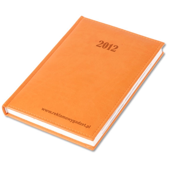 Pomarańczowy kalendarz książkowy na rok 2012 z nadrukowanym adresem strony internetowej reklamowy gadżet, leżący na białym tle.