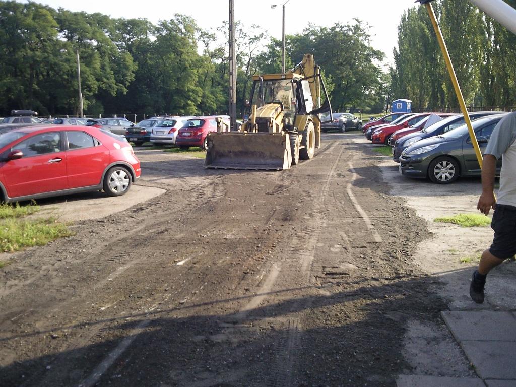 Odśnieżanie parkingów,chodników,posesji podjazdów firm i osób prywatnych Poznań