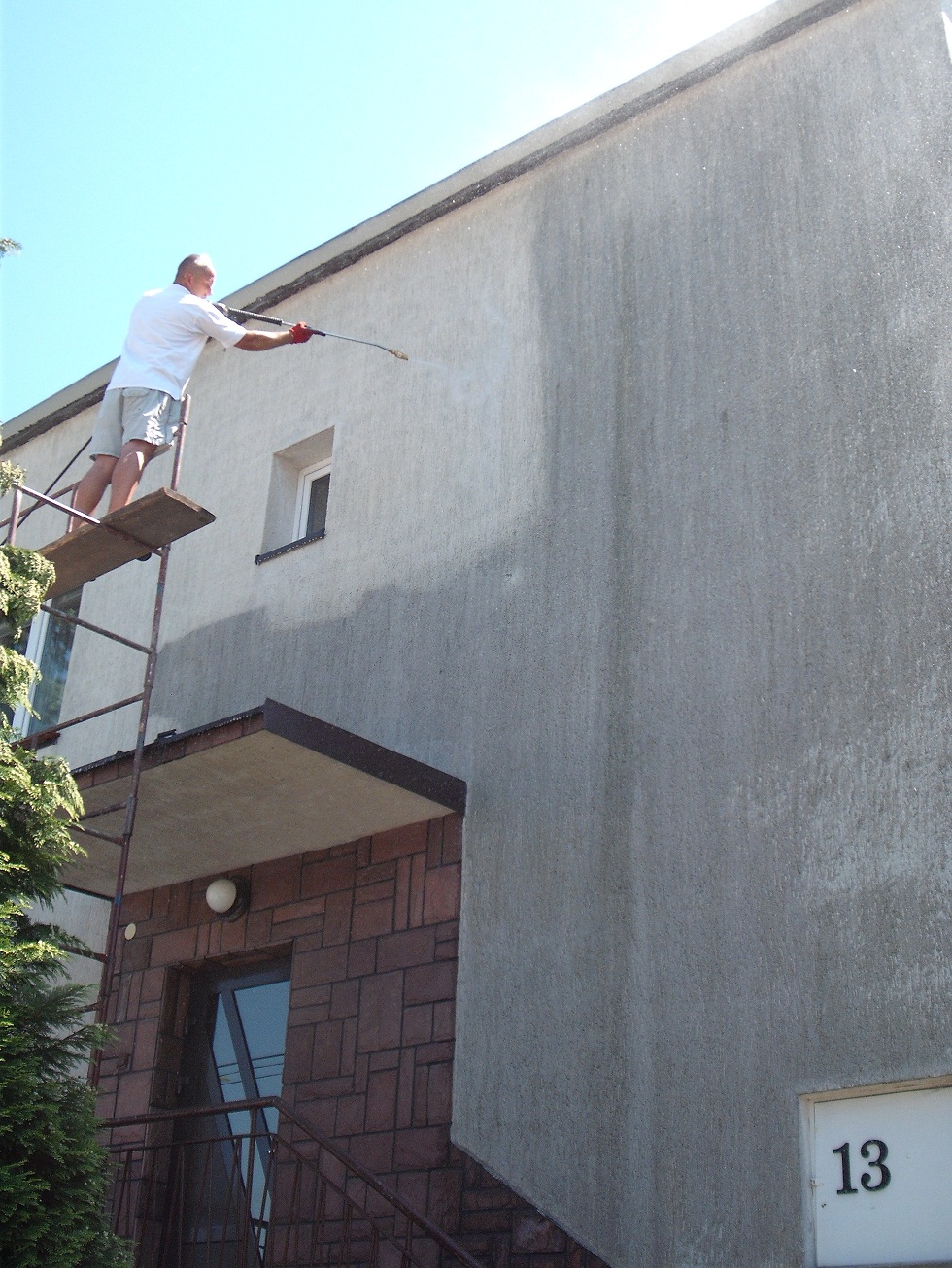 Czyszczenie elewacji, również z malowaniem