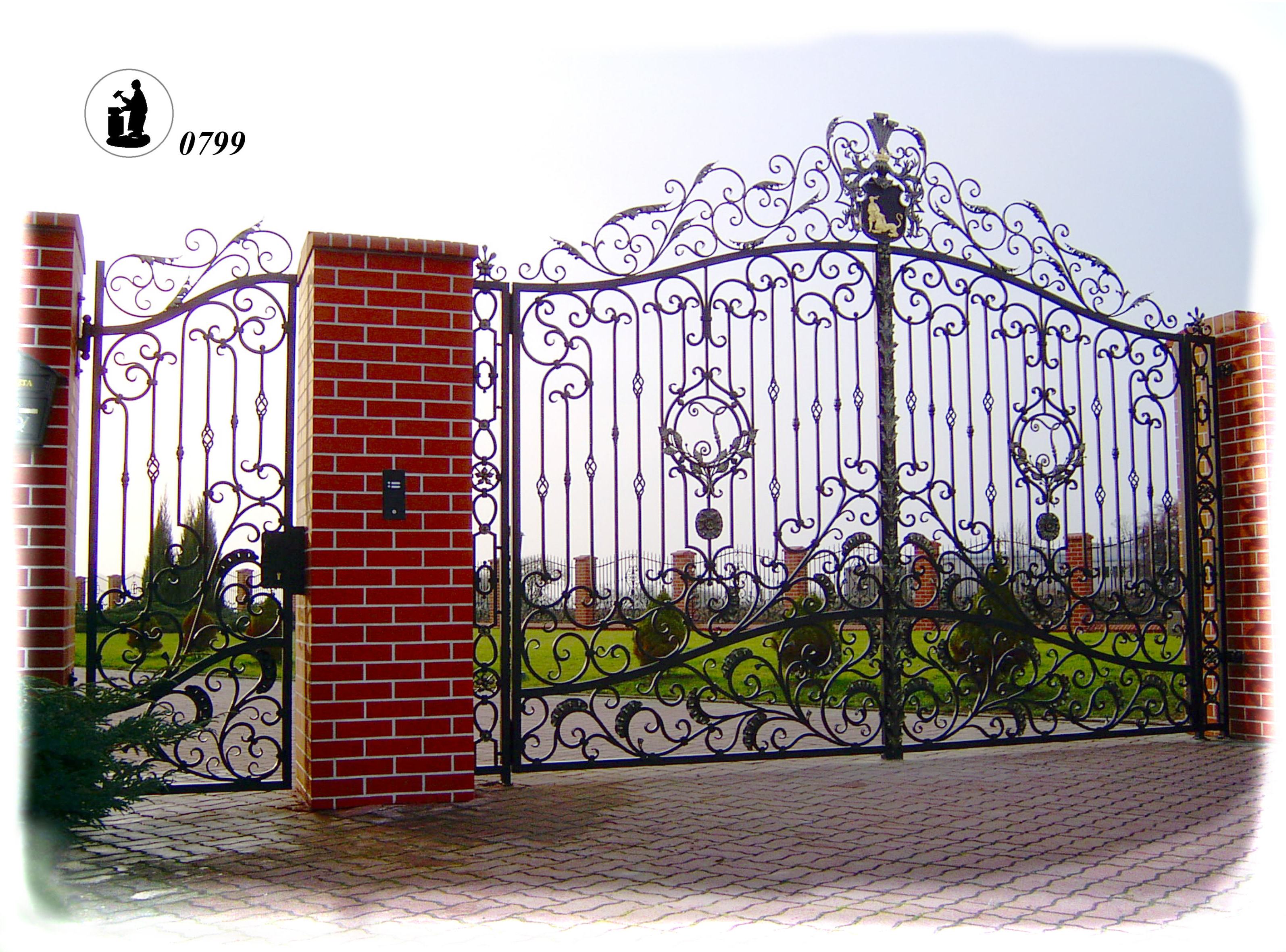BRAMY, OGRODZENIA - Kowalstwo Artstyczne