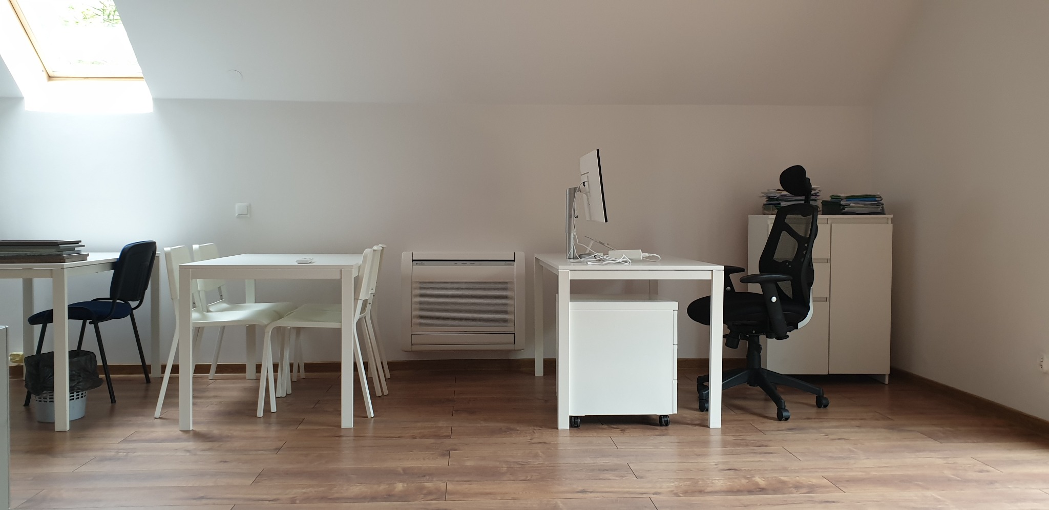 Klimatyzator przypodłogowy Fuji Electric