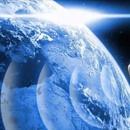 Satelita na tle Ziemi z wyraźnym efektem flary słonecznej, ilustrująca technologię śledzenia pojazdów.