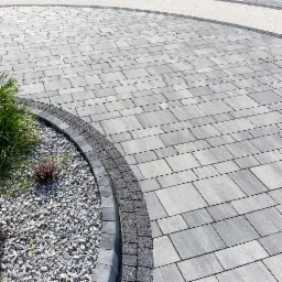 Układanie kostki brukowej