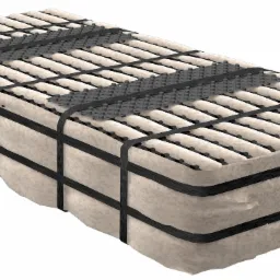 Blok drenażowy do oczyszczalni ścieków, owinięty geowłókniną i zabezpieczony taśmami, widok z góry.