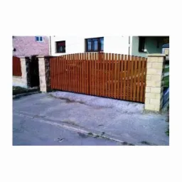 Brama skrzydłowa ze sztachet