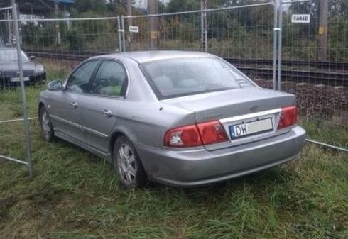 Transport osobowy, przewóz paczek, przesyłek - kierowca doświadczony, długoletnia praktyka w zawodzie kierowcy.