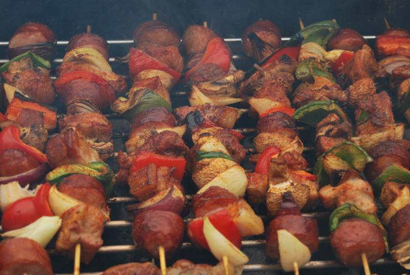 Obiad polowy podczas imprezy firmowej, integracyjnej, wycieczki