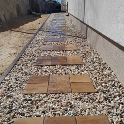 ReBruk Sp. z o.o. - Step by Step z wypełnieniem kamiennym.