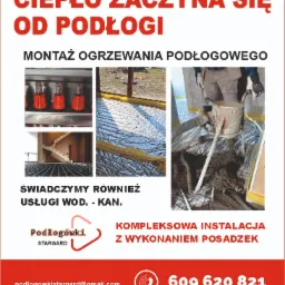 Montaż ogrzewania podłogowego: rozdzielacz, ułożone rury na izolacji, wylewka posadzki. Reklama usług wod-kan i kompleksowej instalacji z posadzkami.