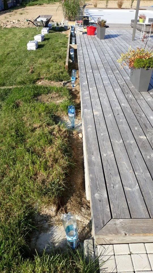 Obrzeża betonowe pod systemy automatycznego koszenia - Automover (przed nasza pracą)