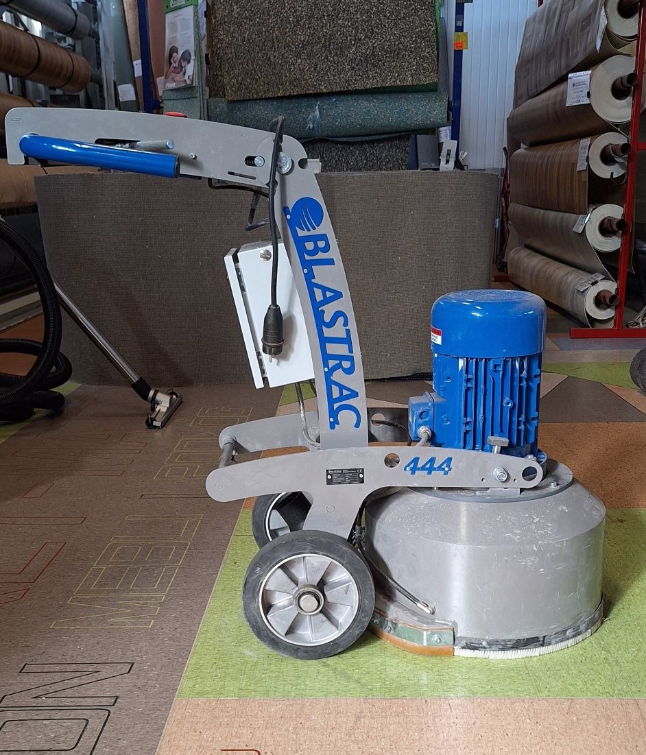 Szlifierka planetarna do wyrónania podłoża i zrywania np. subitu i innch klei