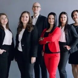 Nasz zespół: Monika, Ewa, Wojtek, Kasia, Klaudia i Halinka - Zapraszamy do współpracy :)