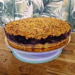 Szarlotka ze śliwkami 